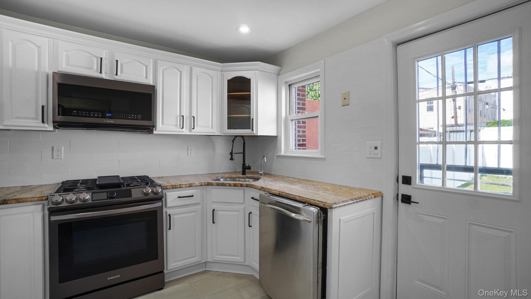 Single Family 201st  Queens, NY 11423, MLS-994251-6