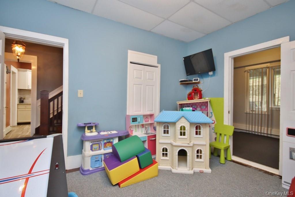 Single Family S Main Street  Sullivan County, NY 12754, MLS-994314-33