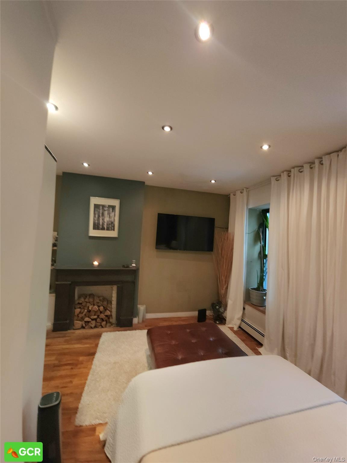 Single Family Quincy  Brooklyn, NY 11216, MLS-994340-16