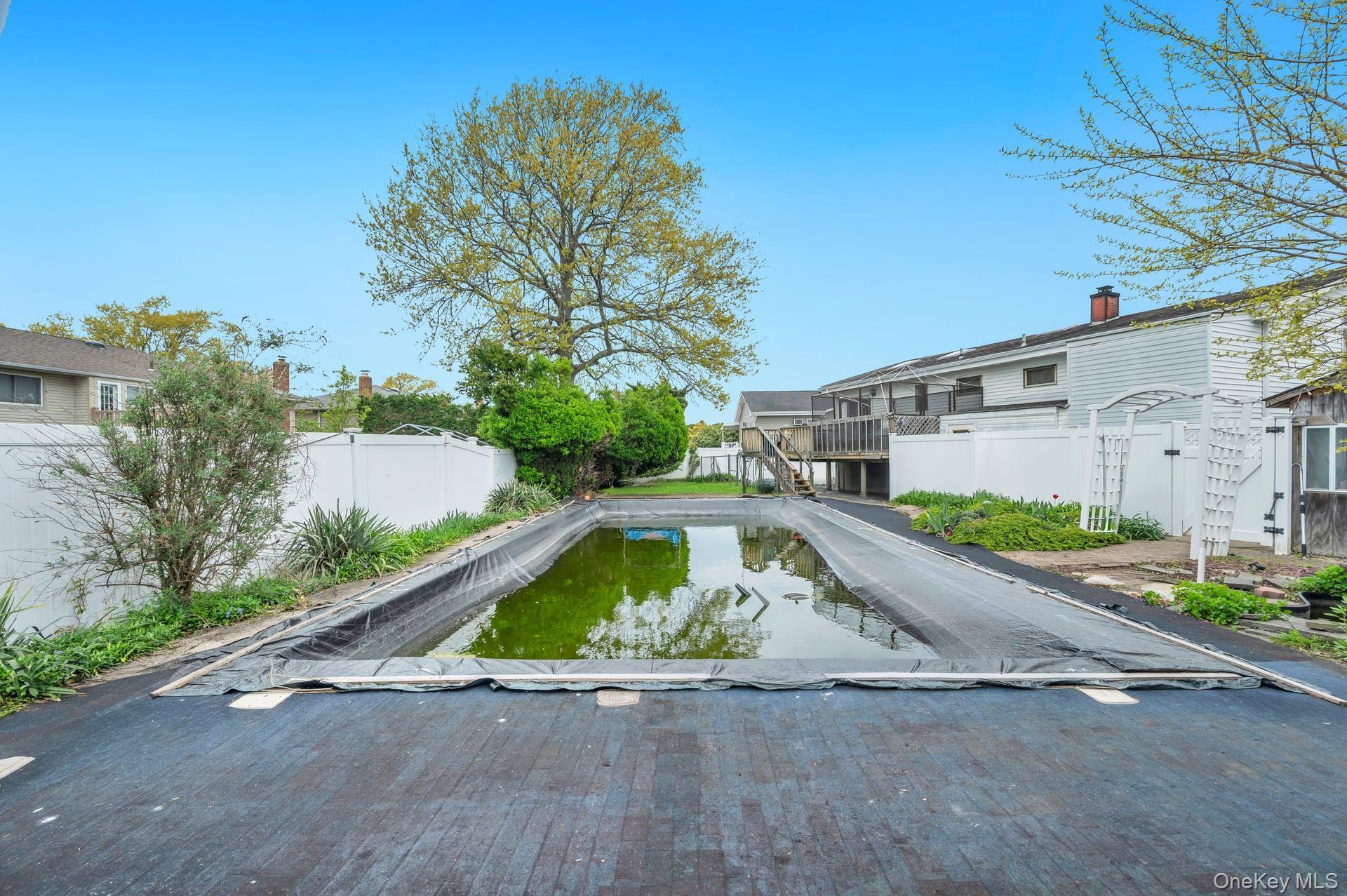 Single Family Nelson  Nassau County, NY 11783, MLS-994360-5