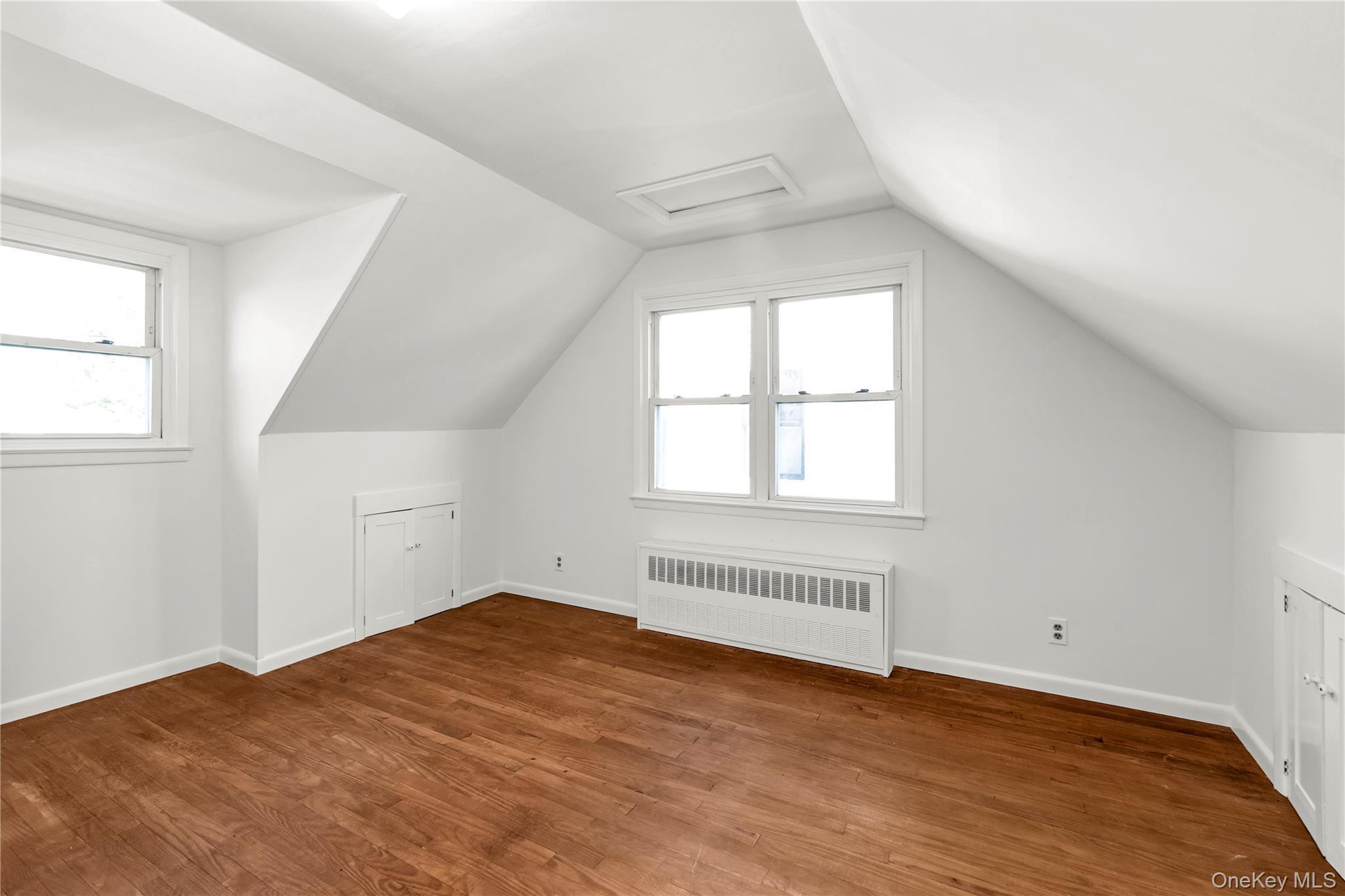 Single Family Grant Avenue Nassau County, NY 11507, MLS-994372-19