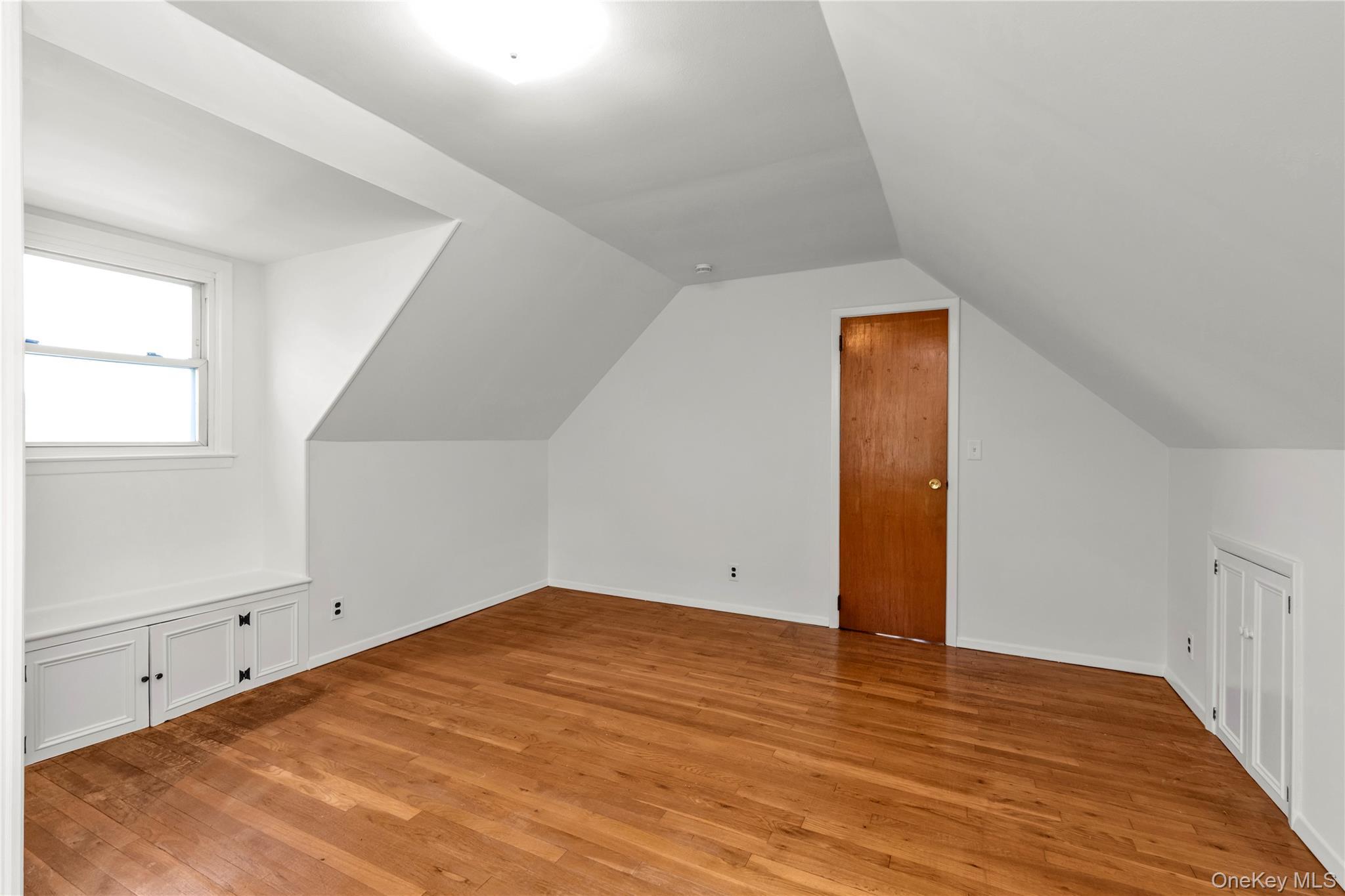 Single Family Grant Avenue Nassau County, NY 11507, MLS-994372-20