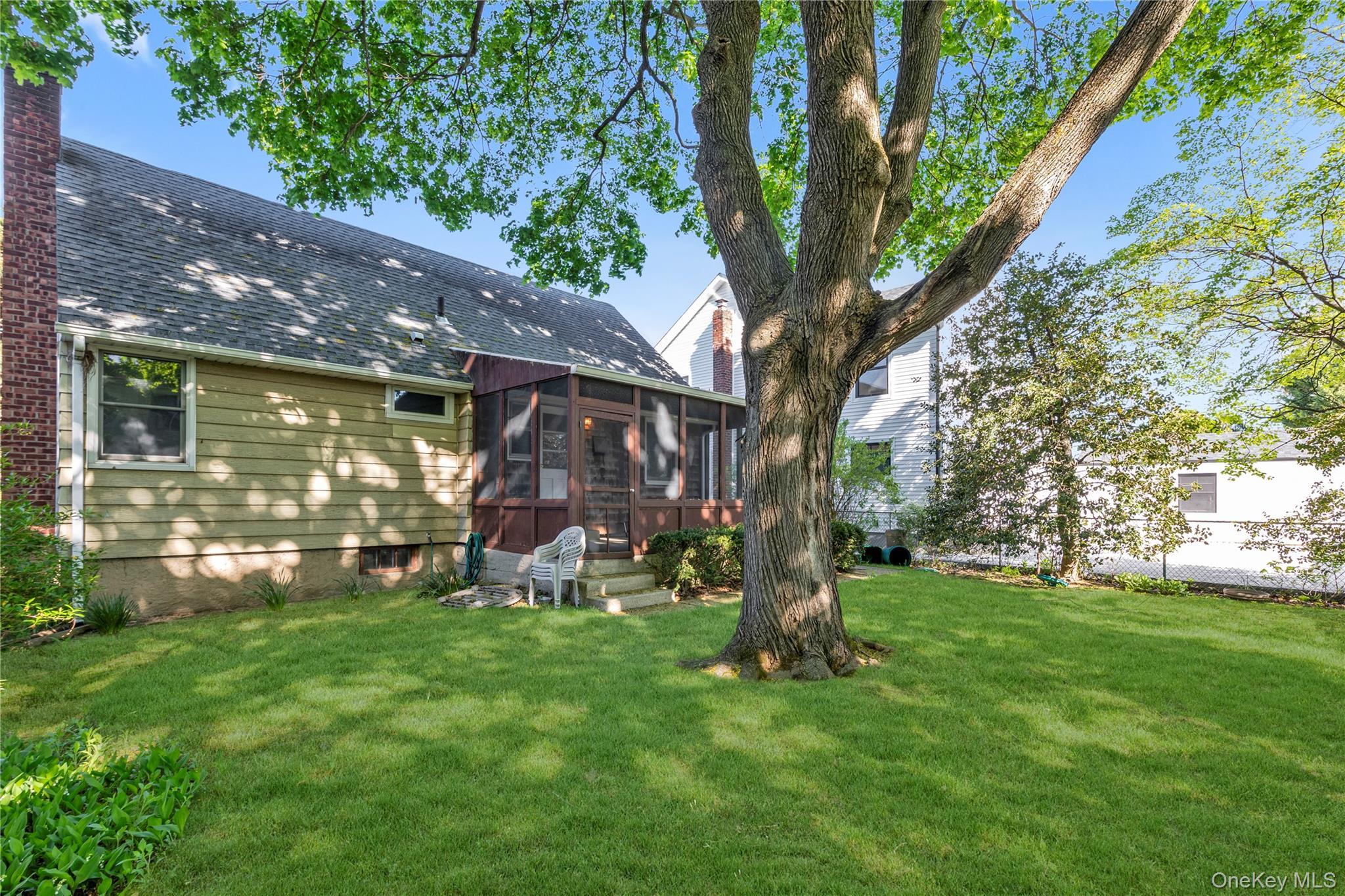 Single Family Grant Avenue  Nassau County, NY 11507, MLS-994372-26