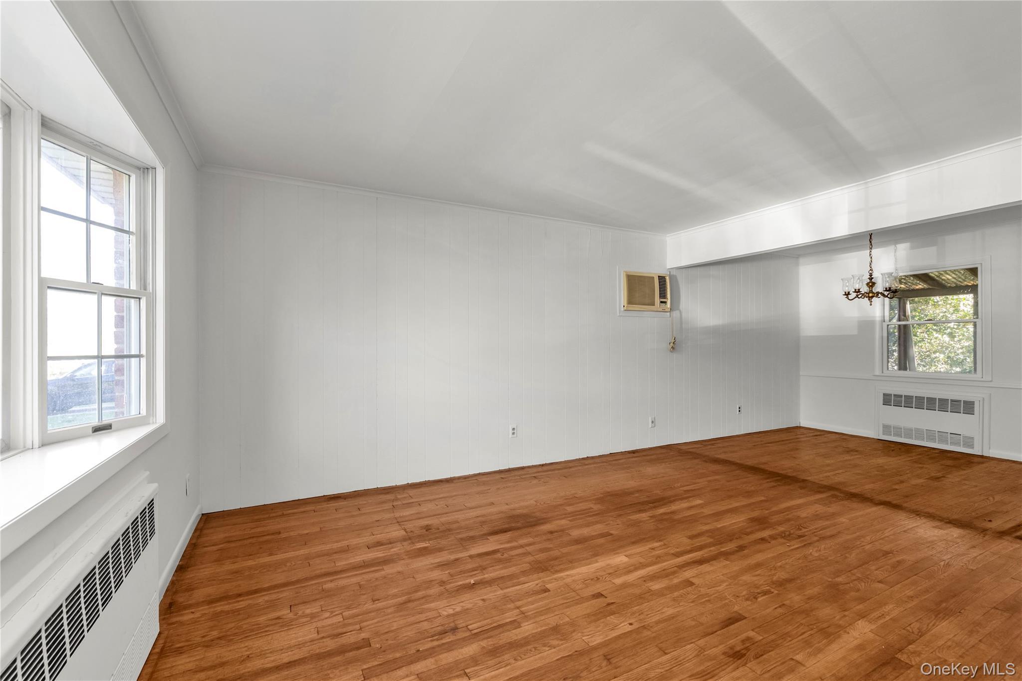 Single Family Grant Avenue Nassau County, NY 11507, MLS-994372-7