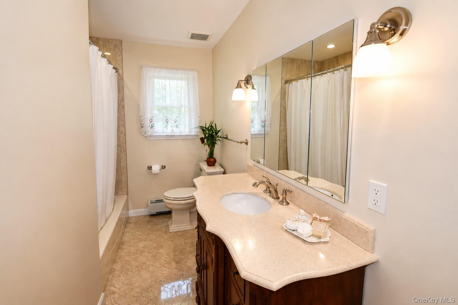 Single Family Stillwood Suffolk County, NY 11719, MLS-994383-11