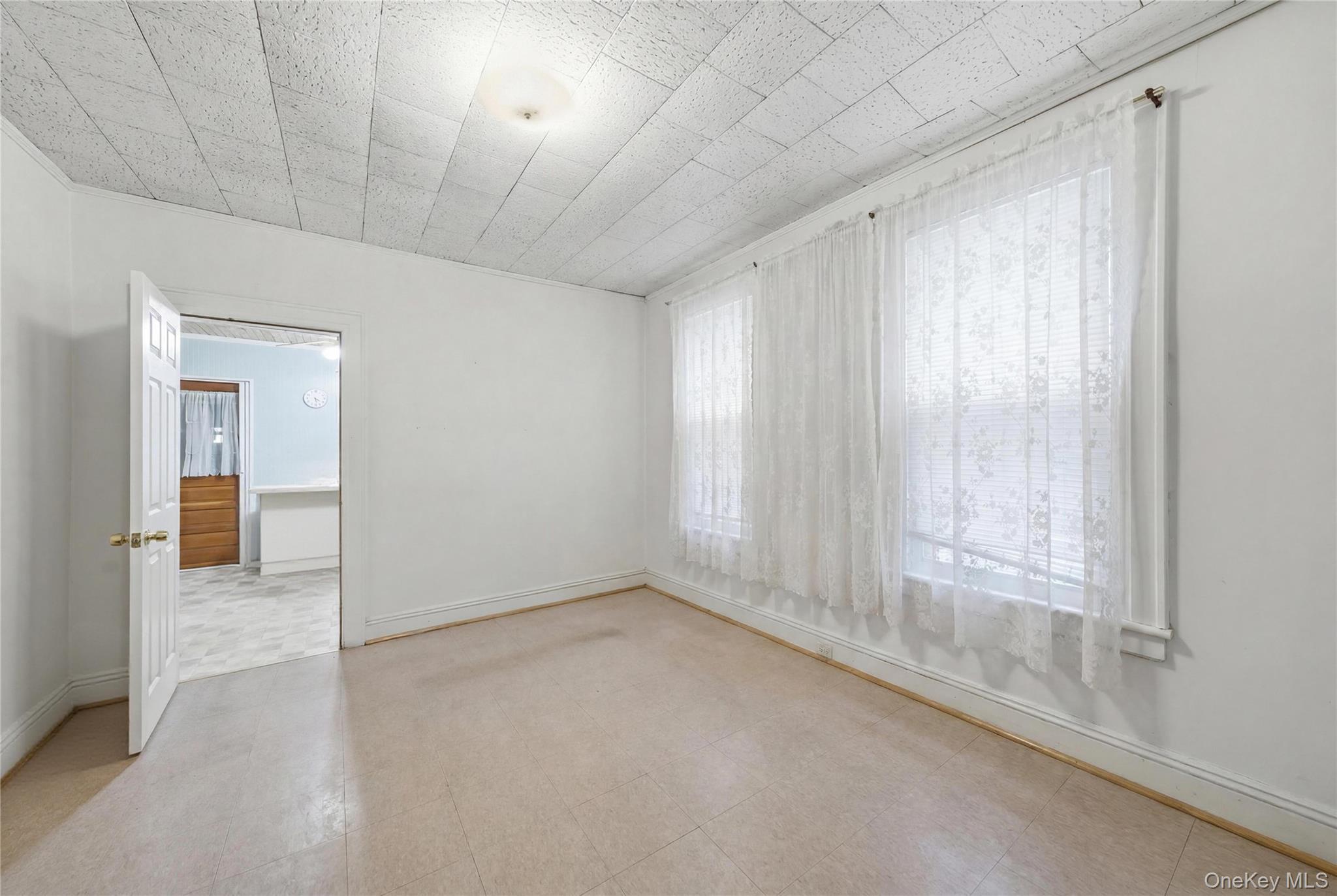 Single Family 74th Queens, NY 11379, MLS-994469-10