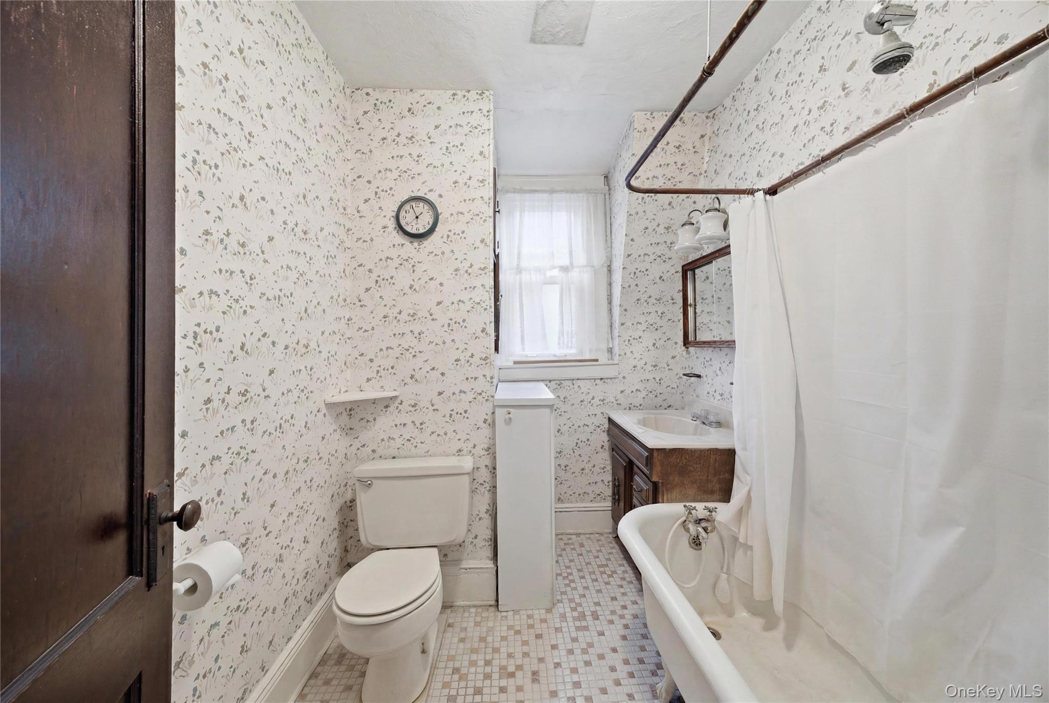 Single Family 74th  Queens, NY 11379, MLS-994469-18
