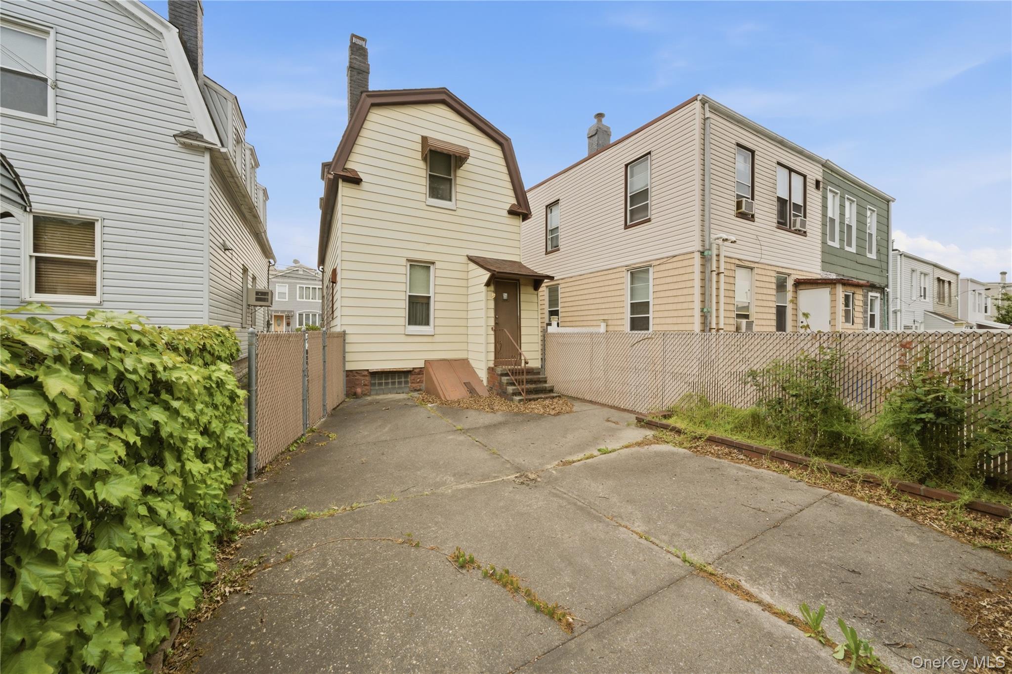 Single Family 74th Queens, NY 11379, MLS-994469-6