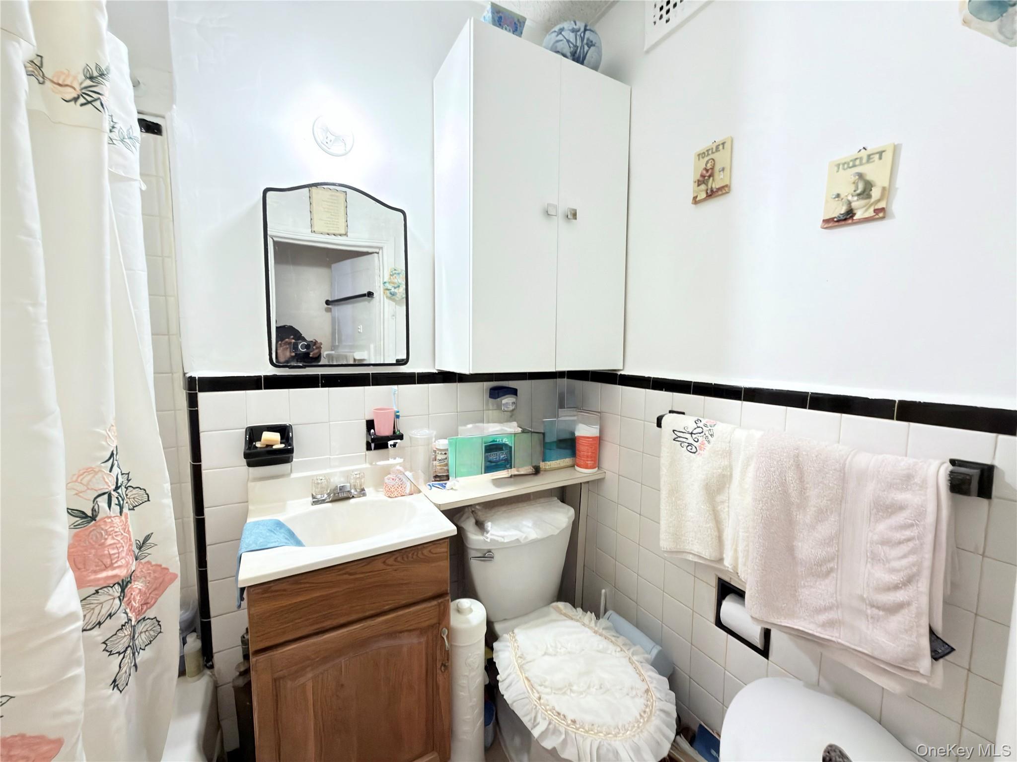 Commercial Sale Ridgewood Ave  Brooklyn, NY 11208, MLS-994482-12