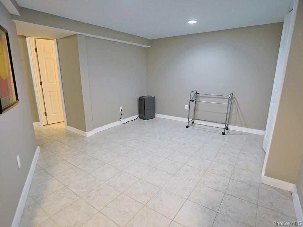 Single Family Weaver Street Orange County, NY 12549, MLS-994511-25