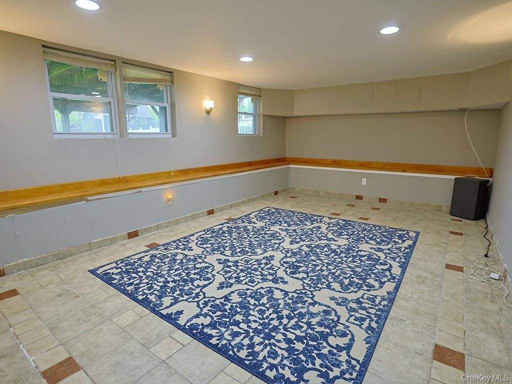 Single Family Weaver Street Orange County, NY 12549, MLS-994511-31