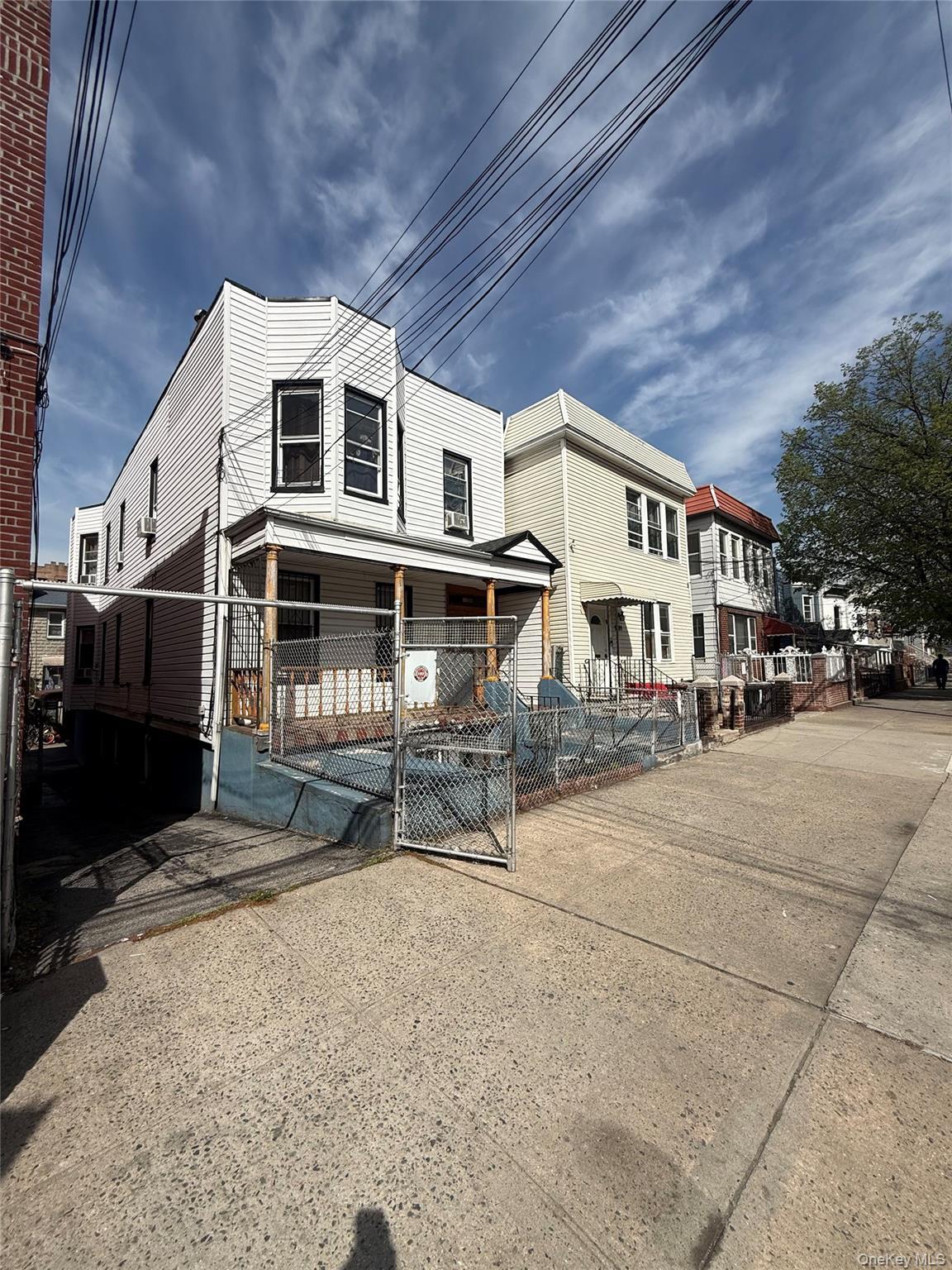 Single Family Beach  Bronx, NY 10472, MLS-994525-11