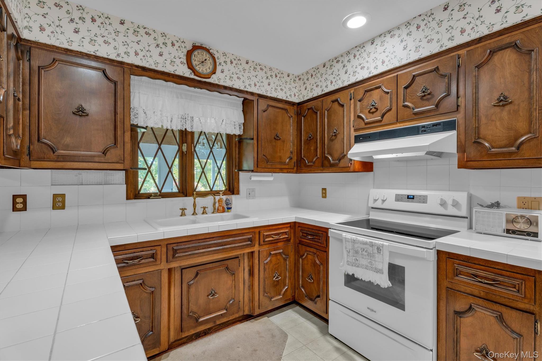 Single Family Old Field Road Suffolk County, NY 11733, MLS-994584-5