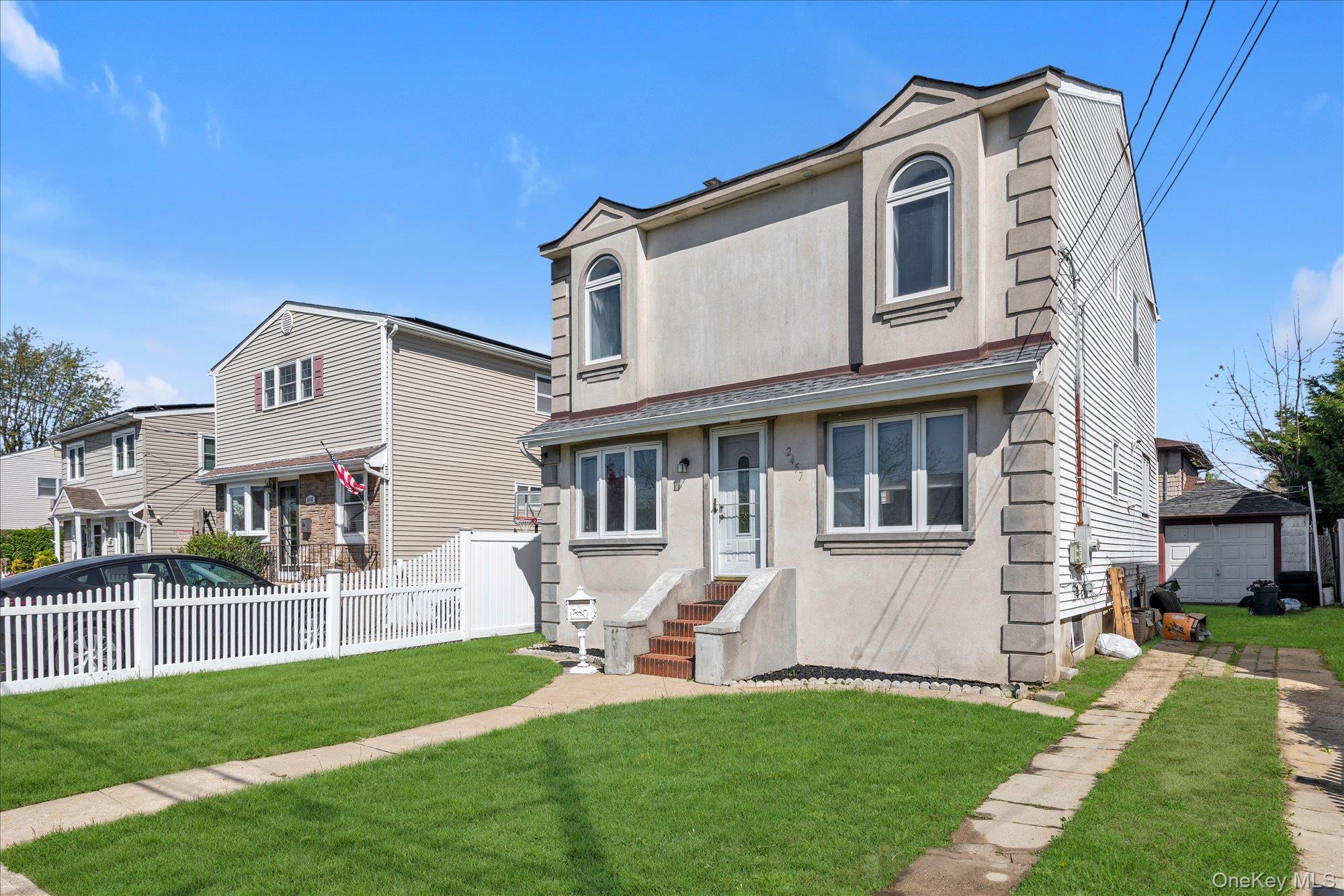 Single Family Williams Court  Nassau County, NY 11710, MLS-994593-2