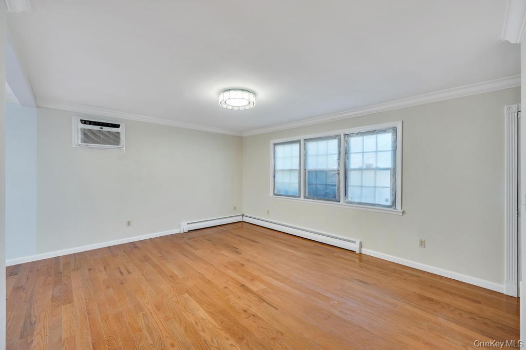 Single Family Spar Drive  Suffolk County, NY 11951, MLS-994614-4