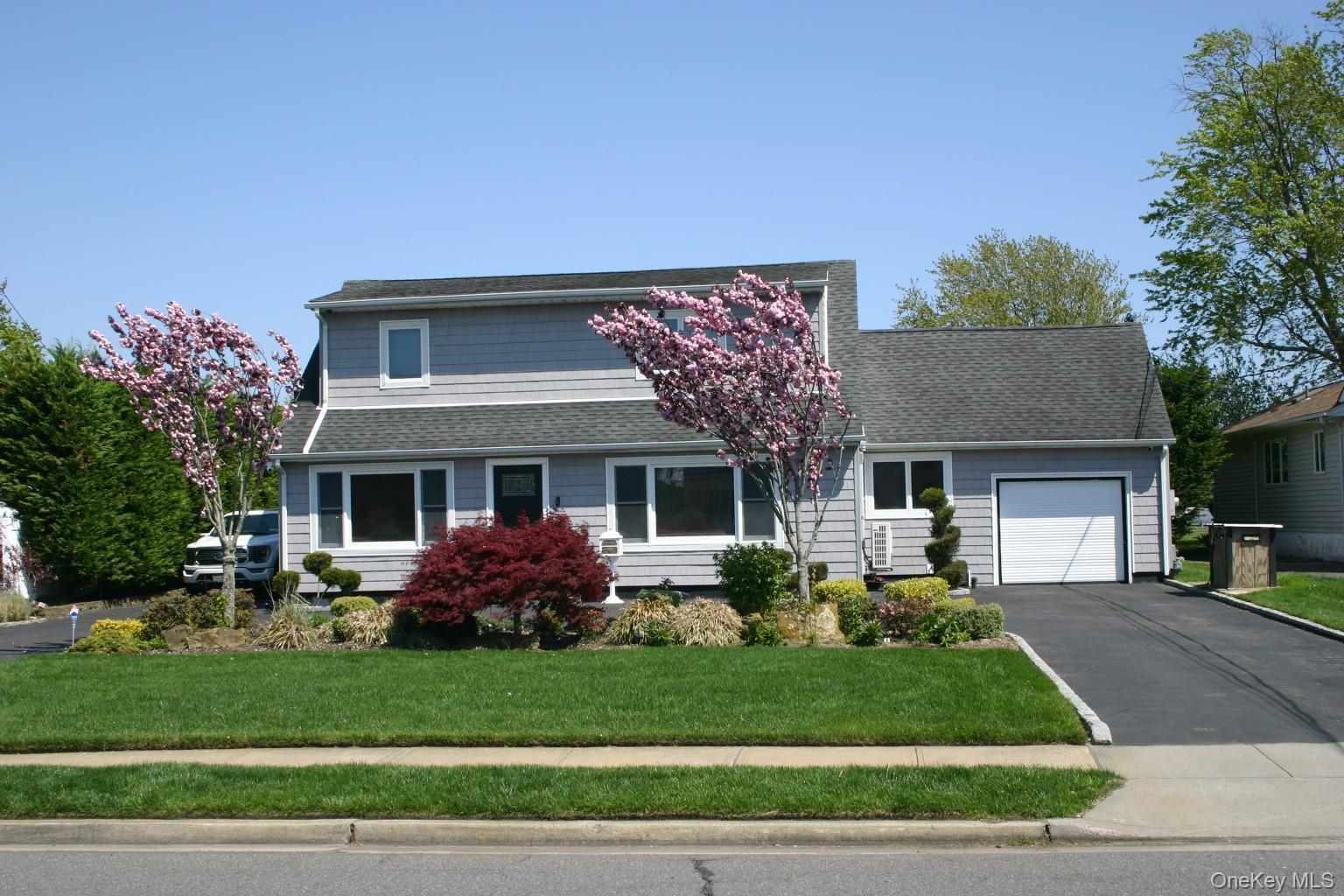 Single Family Ocean Avenue  Nassau County, NY 11758, MLS-994623-2