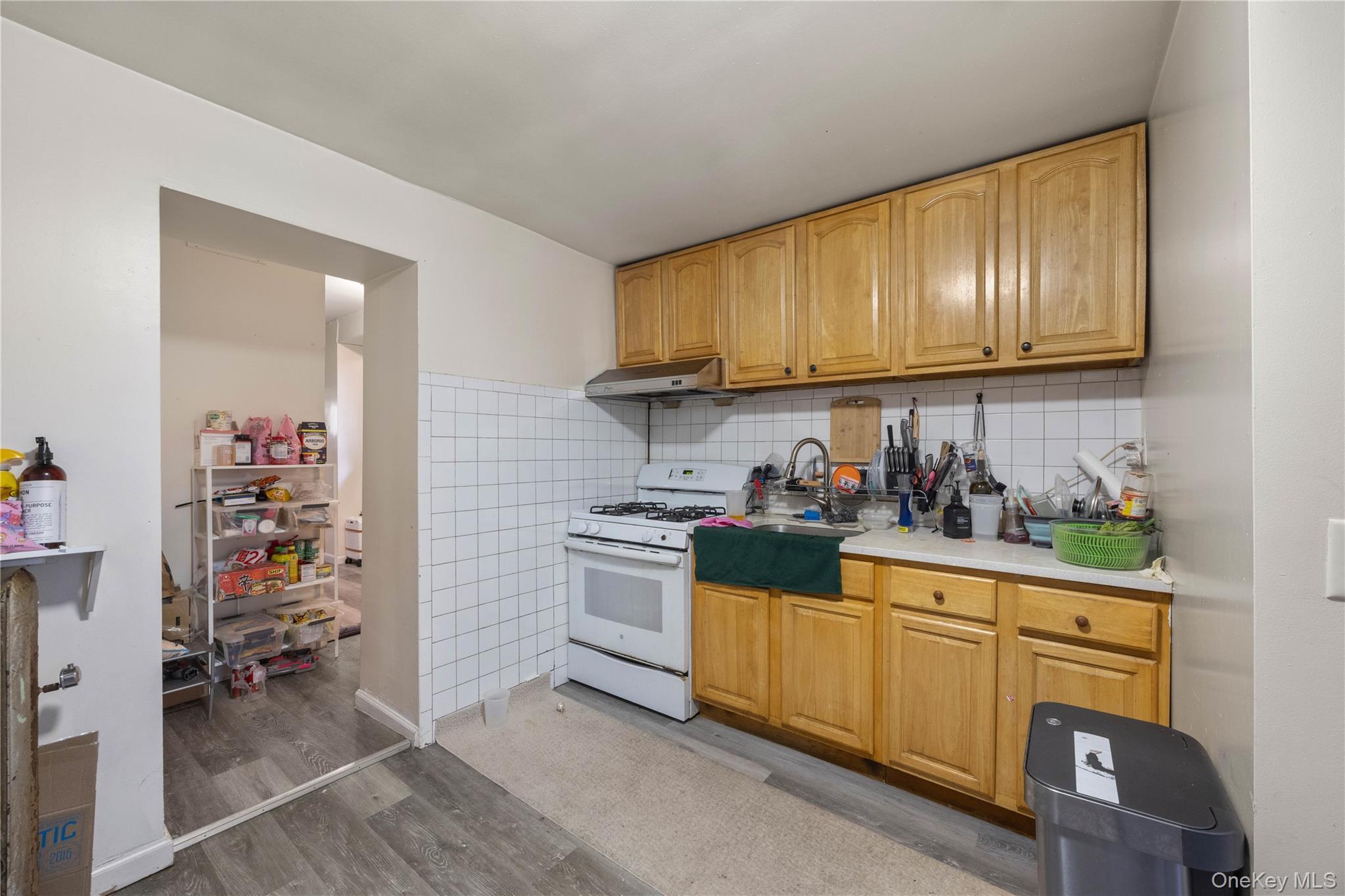 Single Family Grand  Bronx, NY 10468, MLS-994683-11