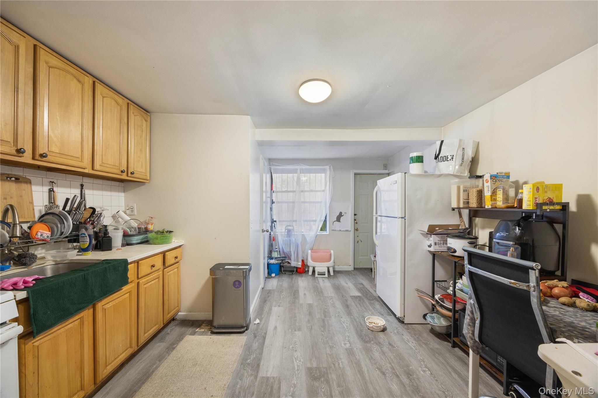Single Family Grand  Bronx, NY 10468, MLS-994683-14