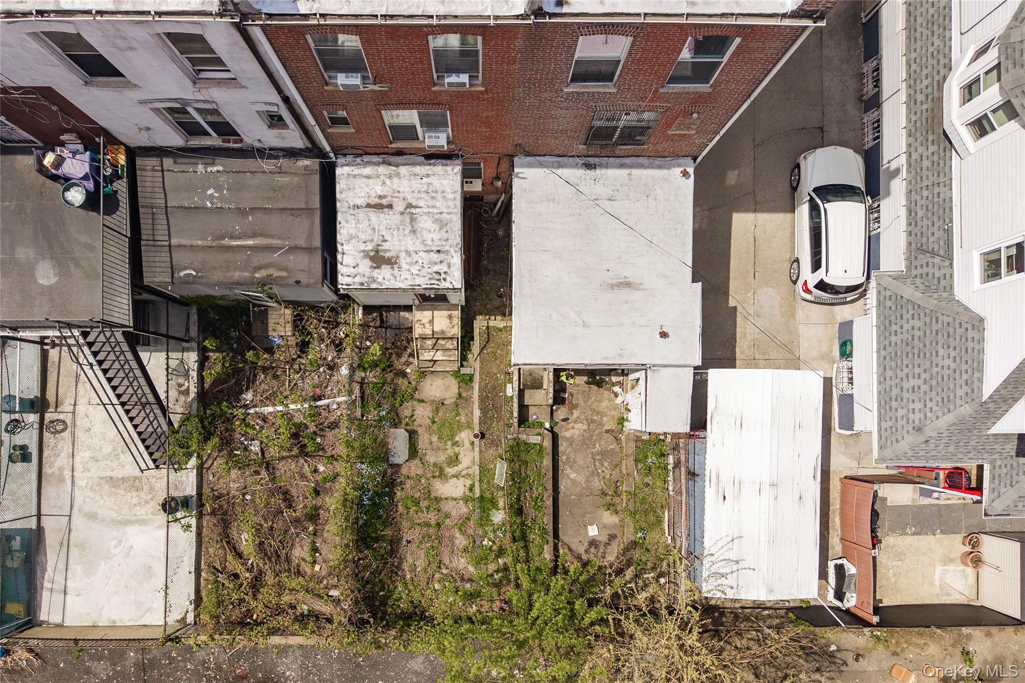 Single Family Grand  Bronx, NY 10468, MLS-994683-5