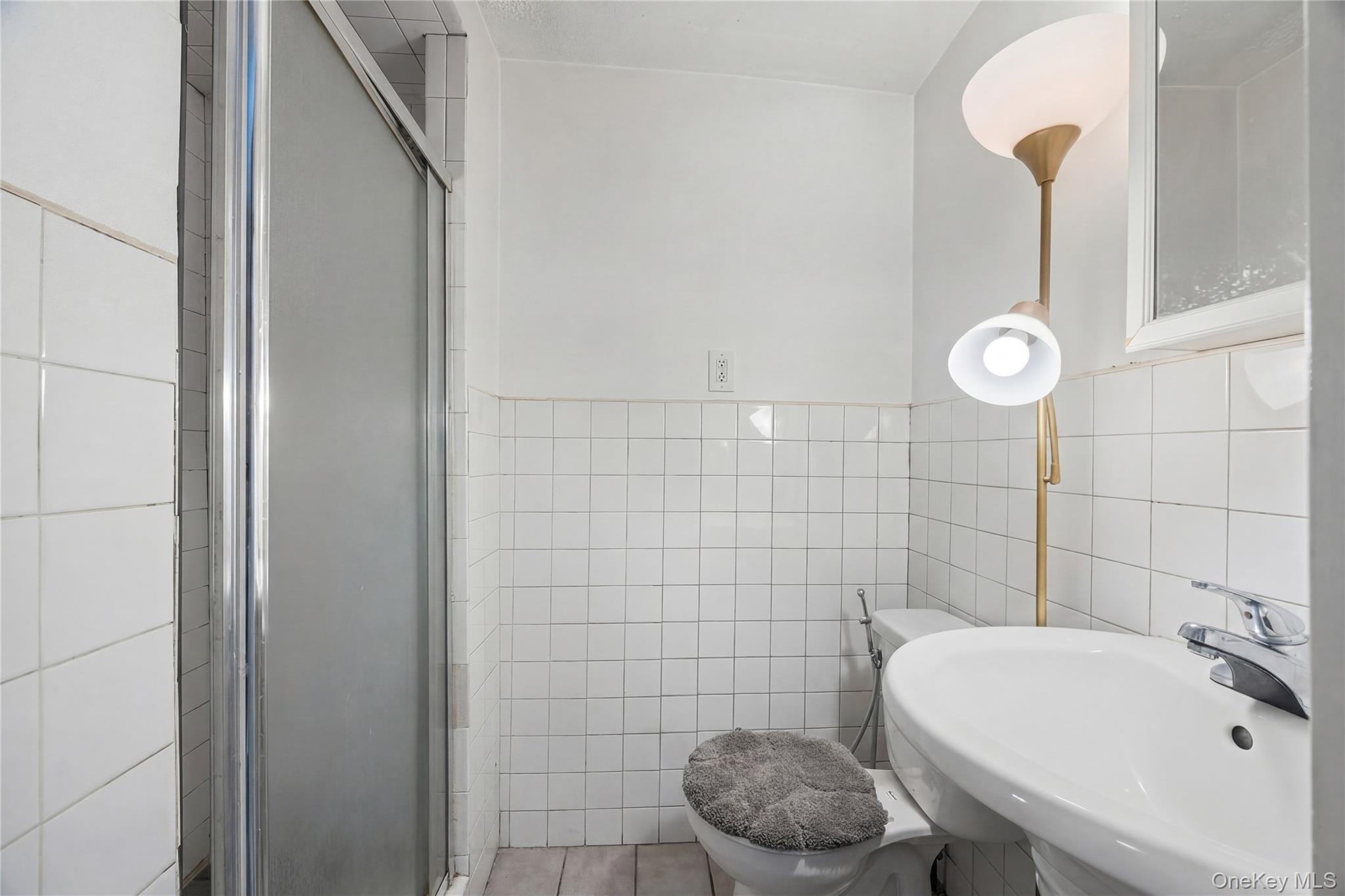 Single Family Grand  Bronx, NY 10468, MLS-994683-8