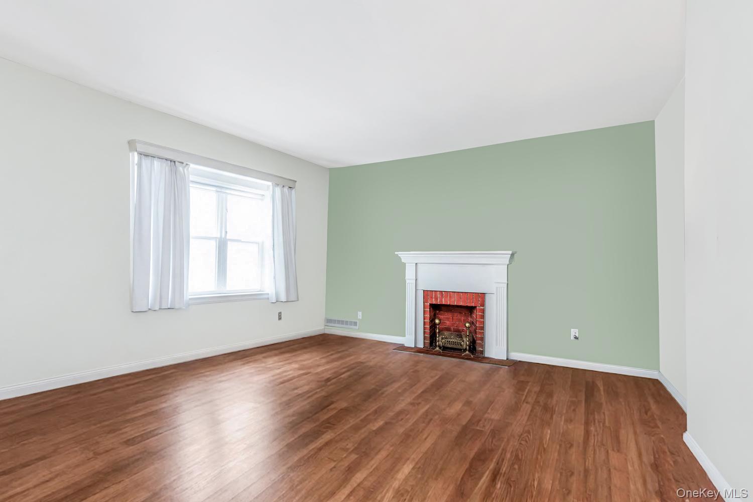 Single Family 238th  Bronx, NY 10470, MLS-994726-4
