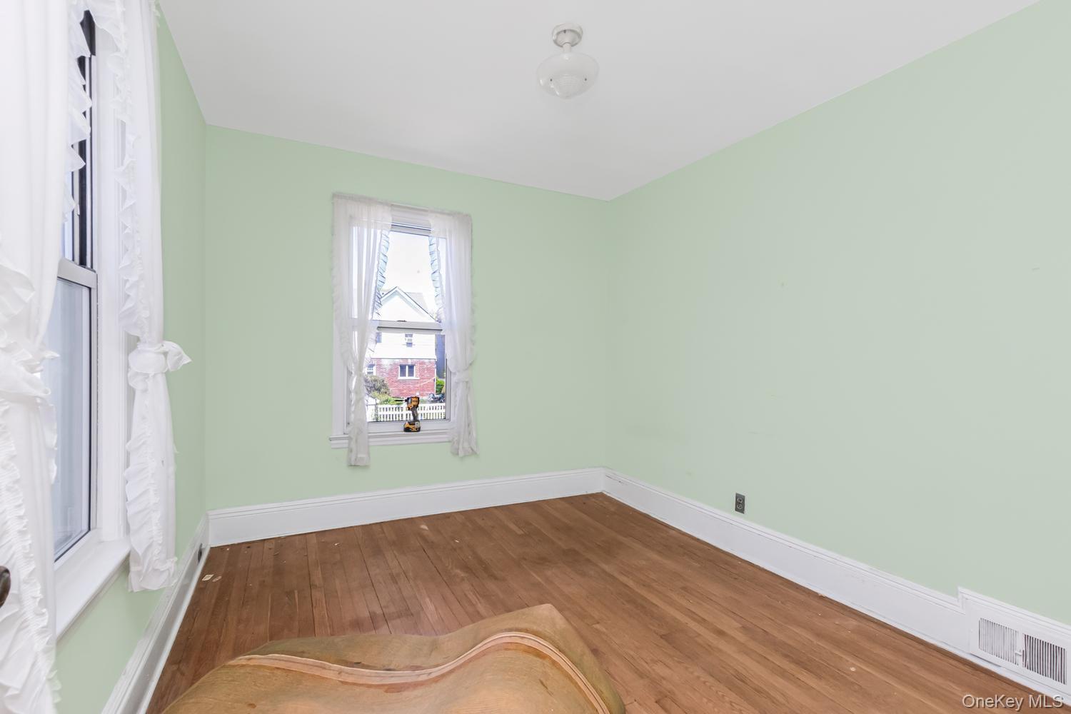 Single Family 238th  Bronx, NY 10470, MLS-994726-5