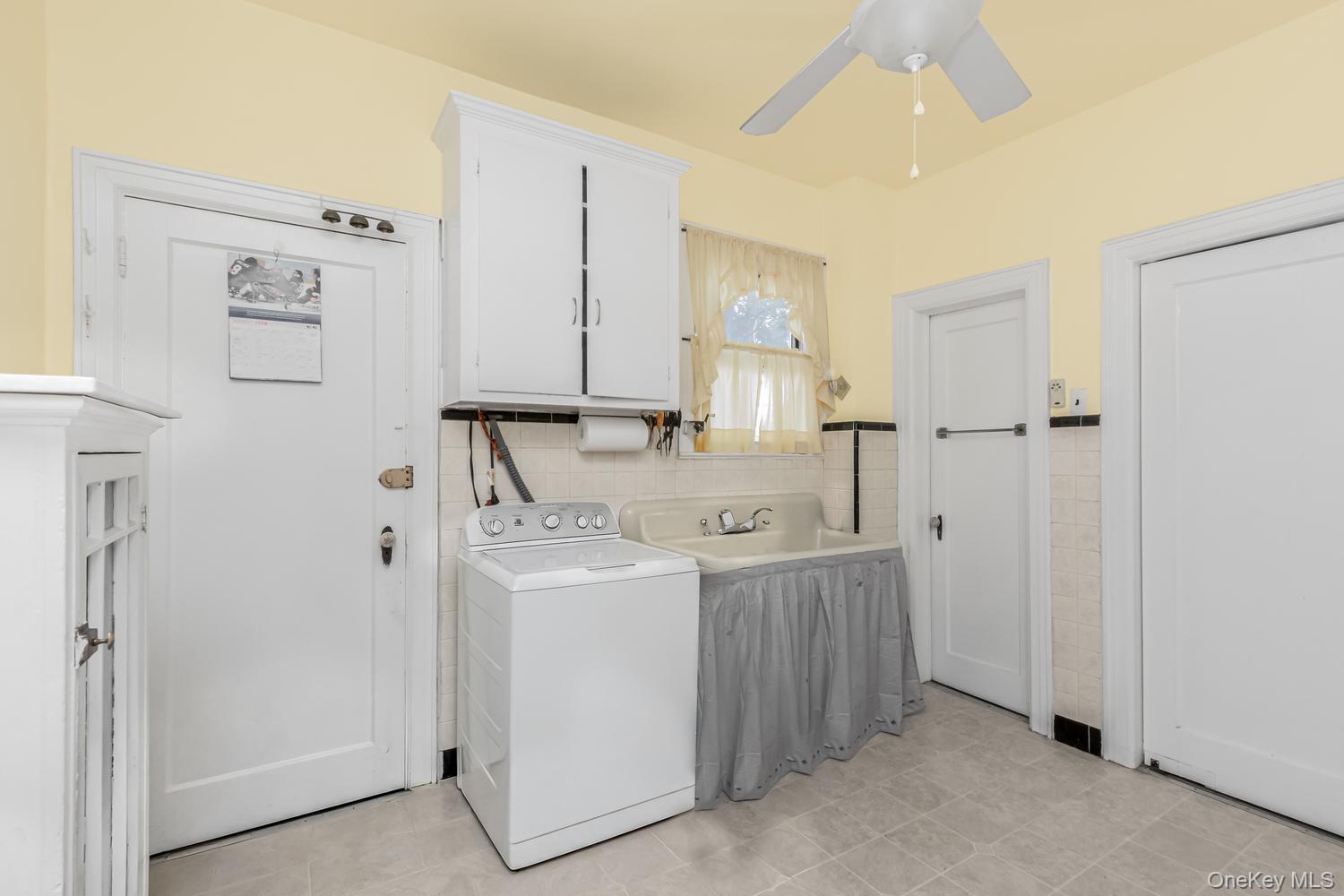 Single Family 238th  Bronx, NY 10470, MLS-994726-7