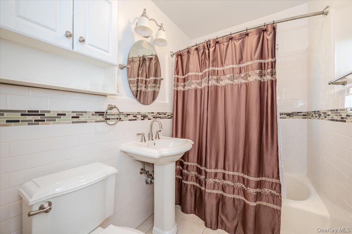 Single Family Swinton  Bronx, NY 10465, MLS-994778-17