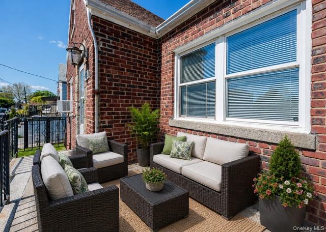 Single Family Swinton  Bronx, NY 10465, MLS-994778-2