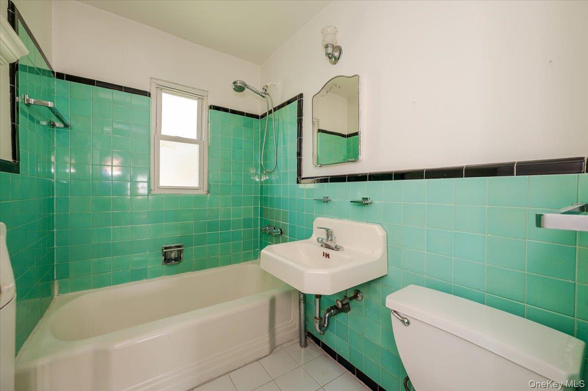 Single Family Swinton  Bronx, NY 10465, MLS-994778-28