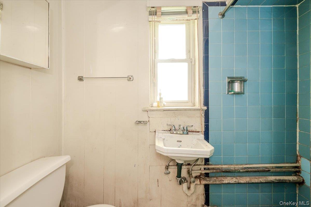 Single Family Swinton  Bronx, NY 10465, MLS-994778-34