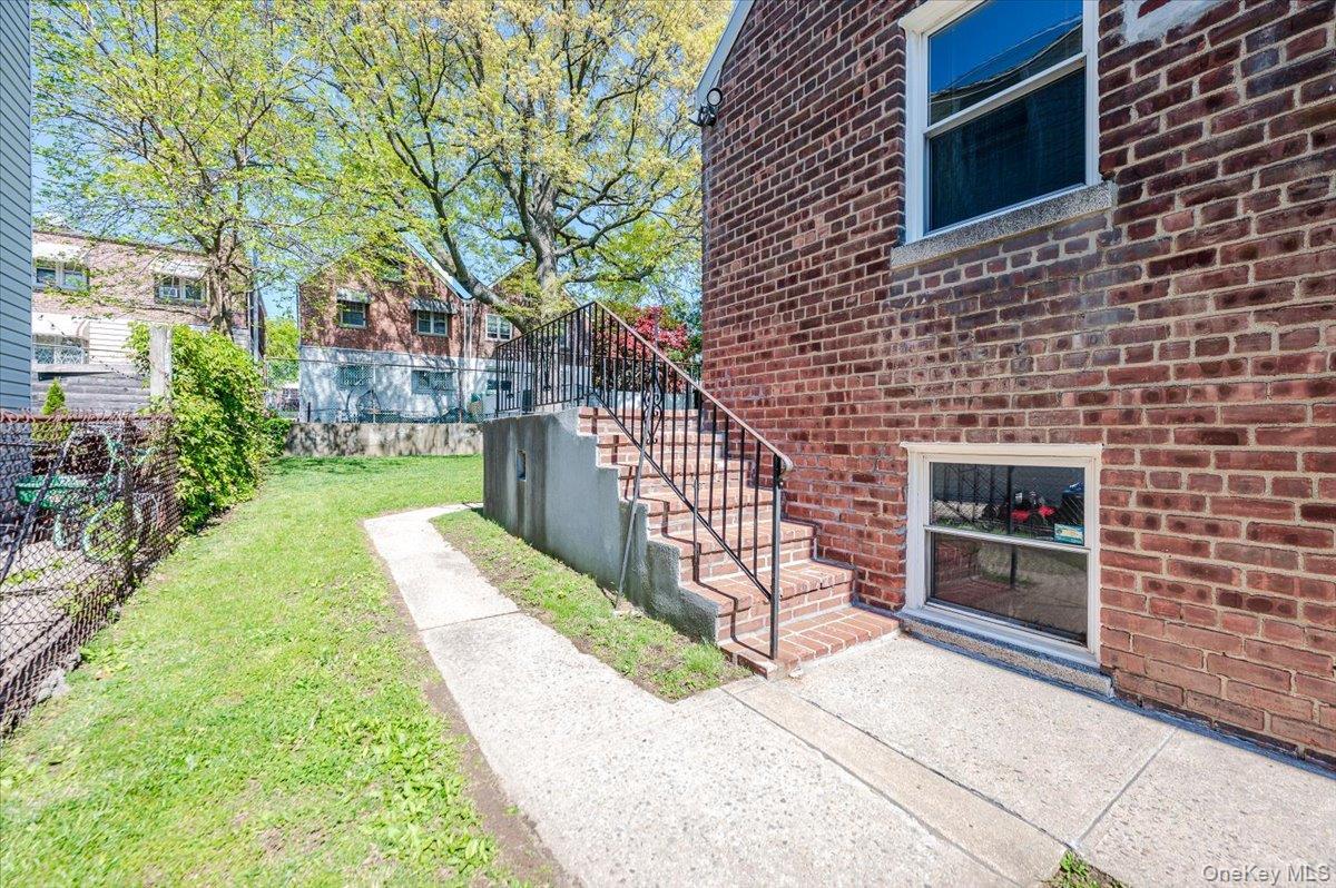 Single Family Swinton  Bronx, NY 10465, MLS-994778-36