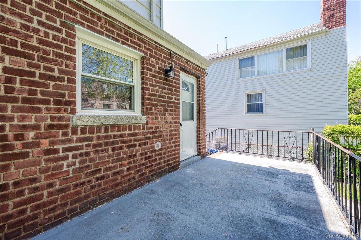 Single Family Swinton  Bronx, NY 10465, MLS-994778-38