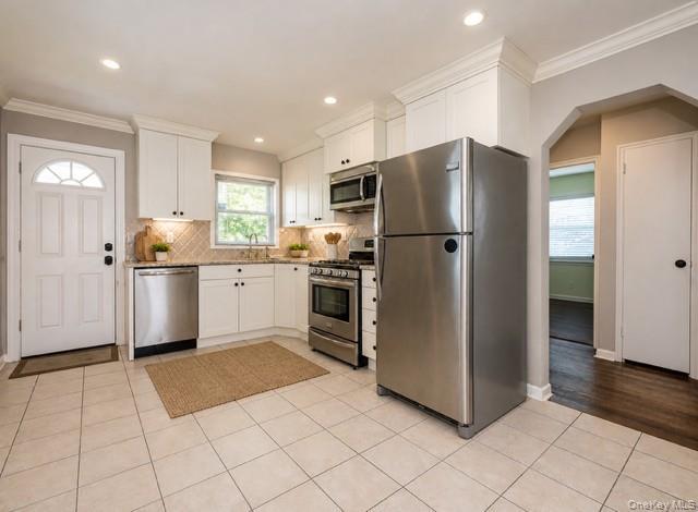 Single Family Swinton  Bronx, NY 10465, MLS-994778-4