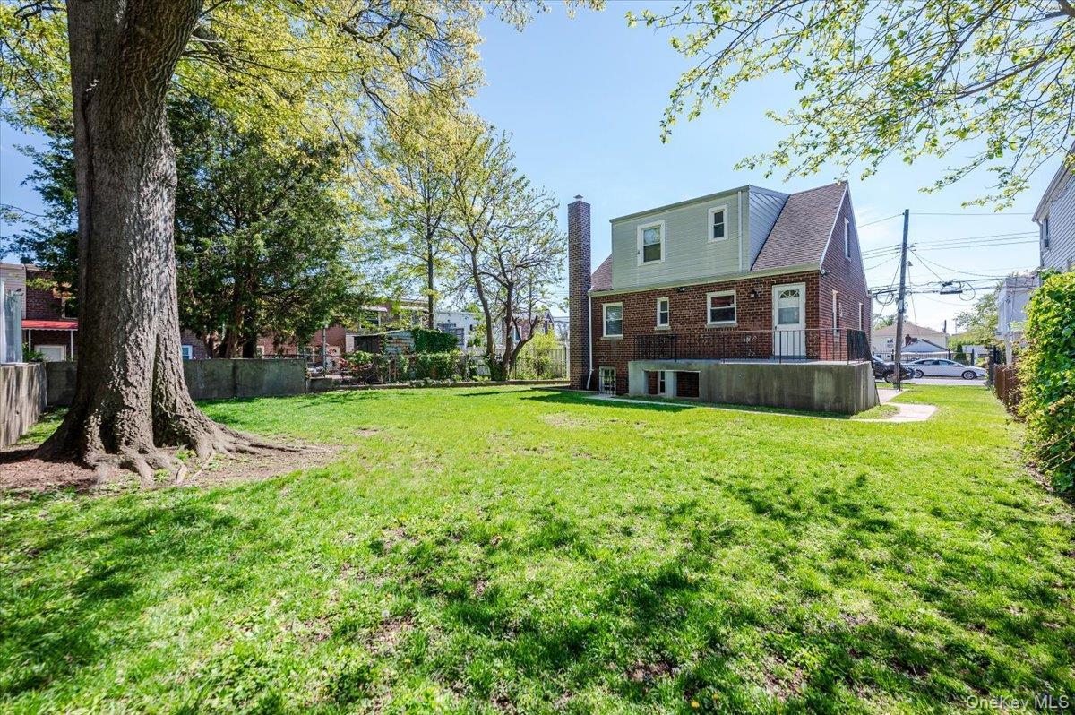 Single Family Swinton  Bronx, NY 10465, MLS-994778-40