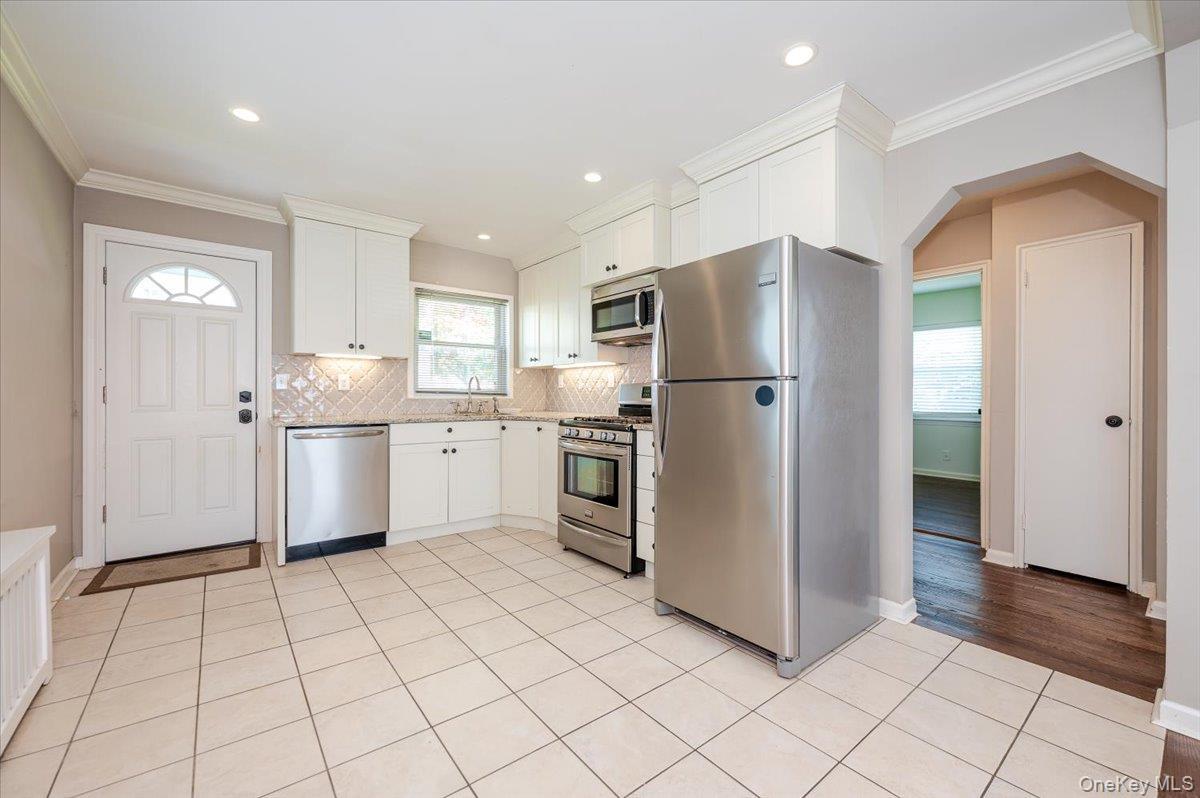Single Family Swinton  Bronx, NY 10465, MLS-994778-6