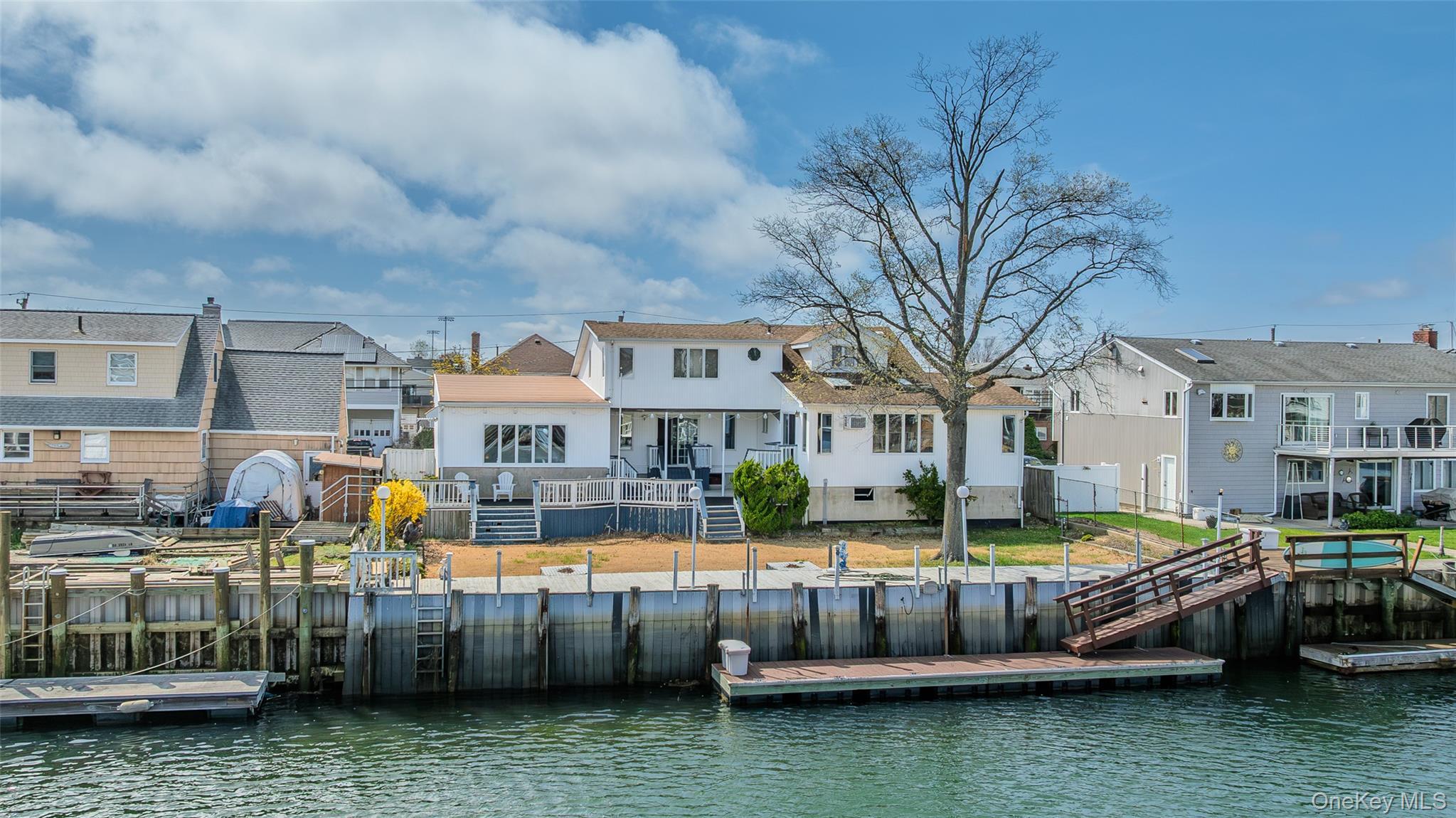 Single Family Gordon Place Nassau County, NY 11520, MLS-994782-13