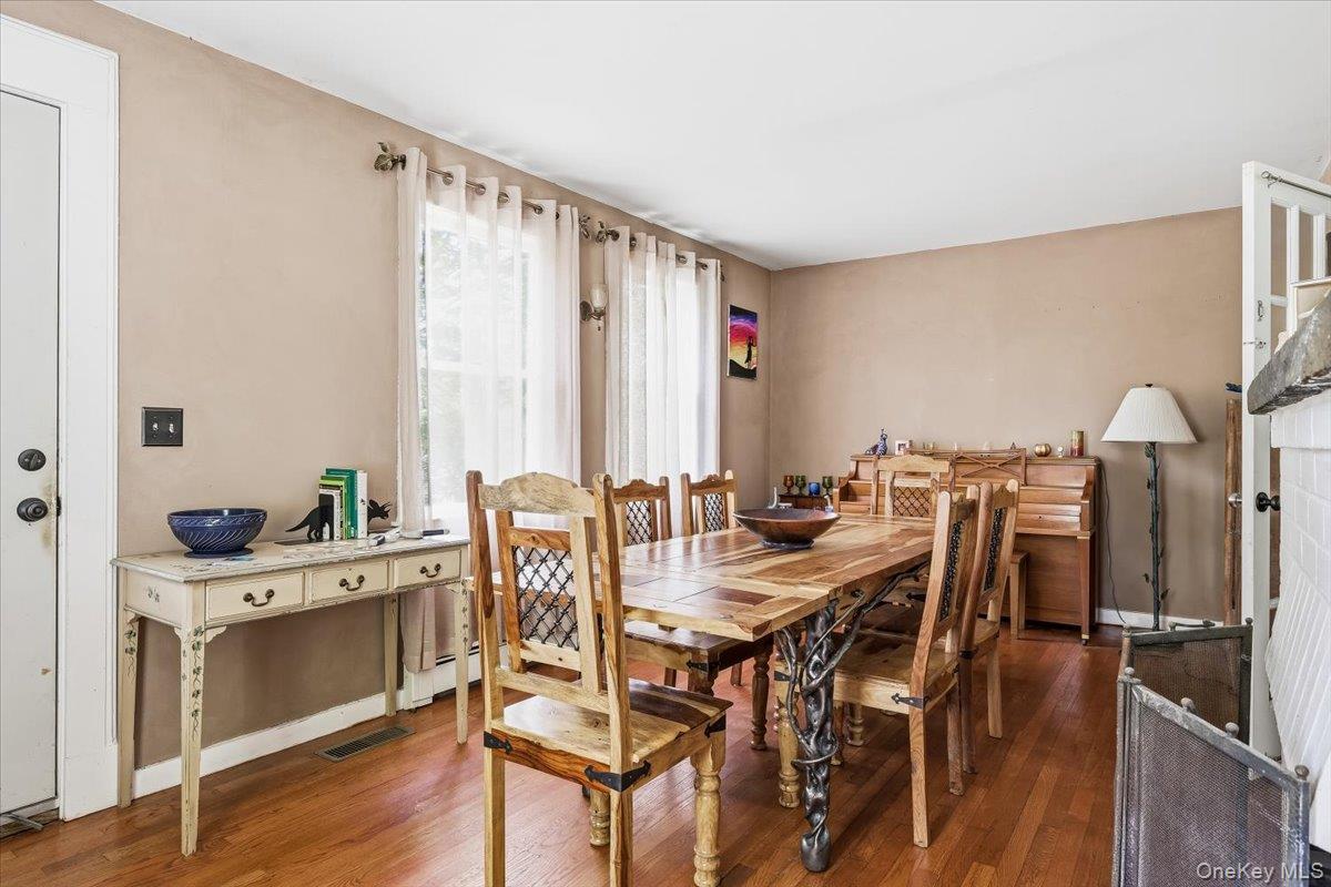 Single Family Amagansett Drive Suffolk County, NY 11789, MLS-994823-12