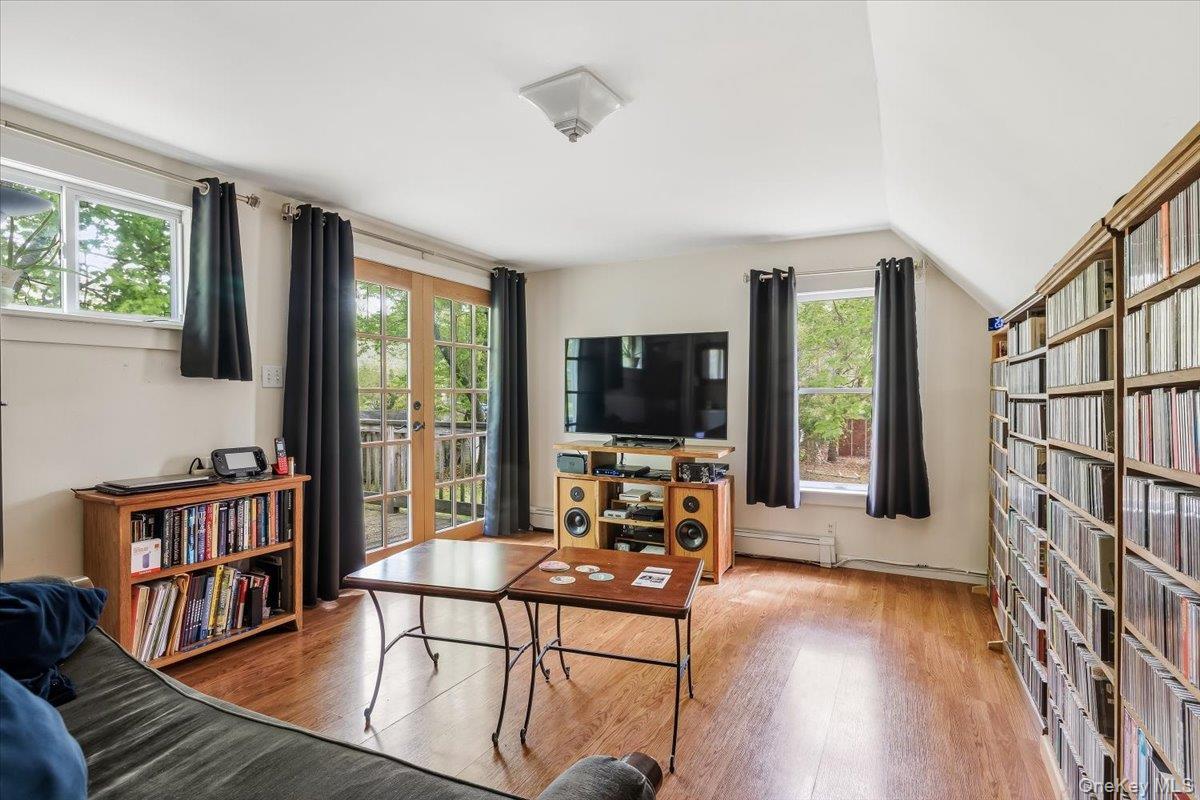 Single Family Amagansett Drive Suffolk County, NY 11789, MLS-994823-22