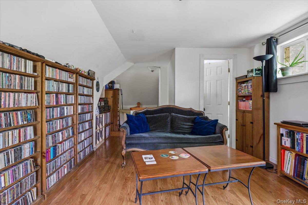 Single Family Amagansett Drive Suffolk County, NY 11789, MLS-994823-23