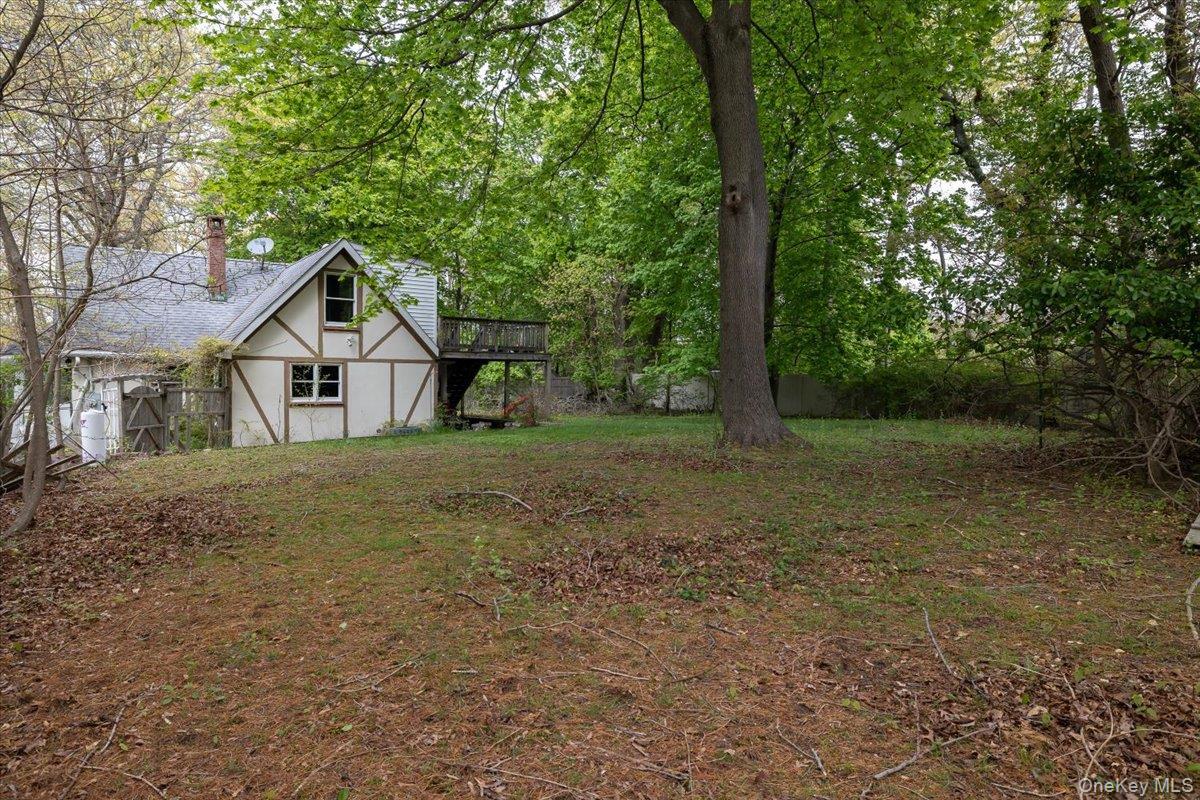 Single Family Amagansett Drive Suffolk County, NY 11789, MLS-994823-4