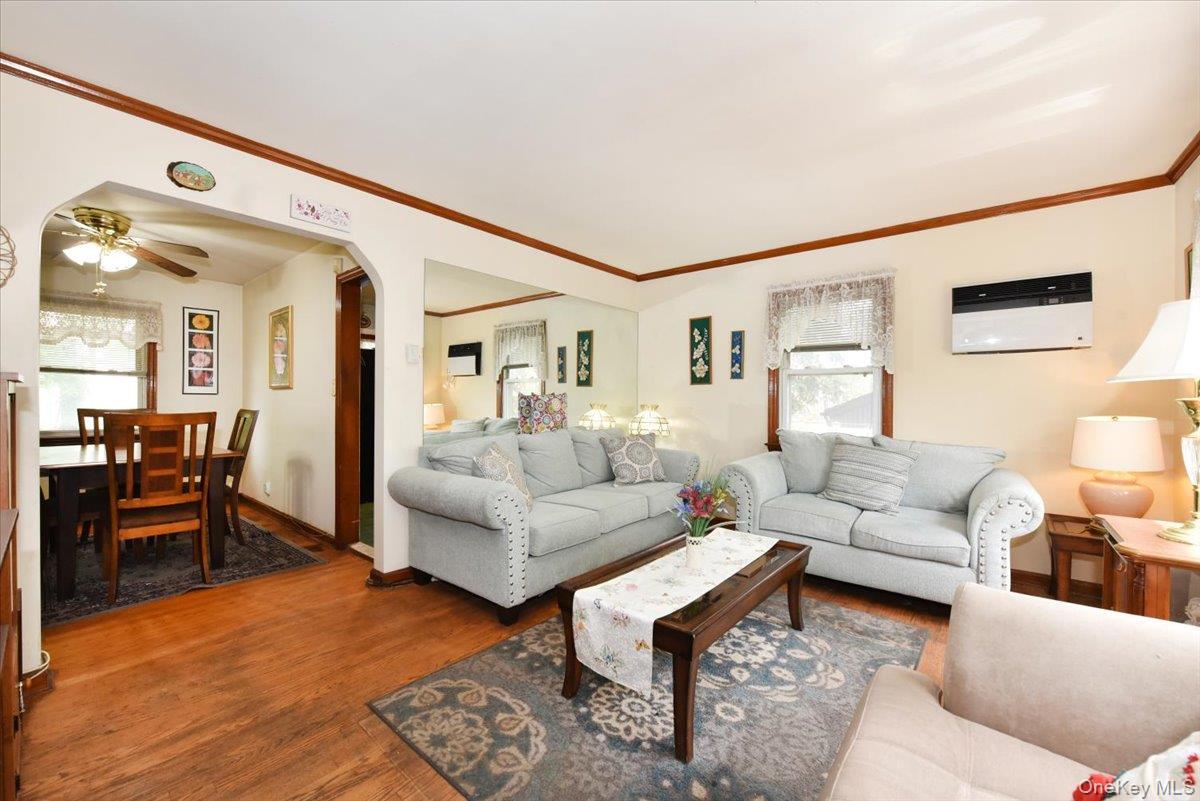 Single Family 85th Queens, NY 11426, MLS-994842-5