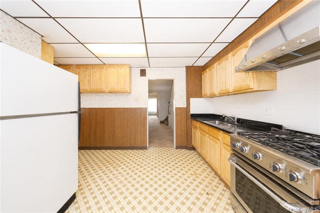 Single Family 21st  Brooklyn, NY 11229, MLS-994858-9