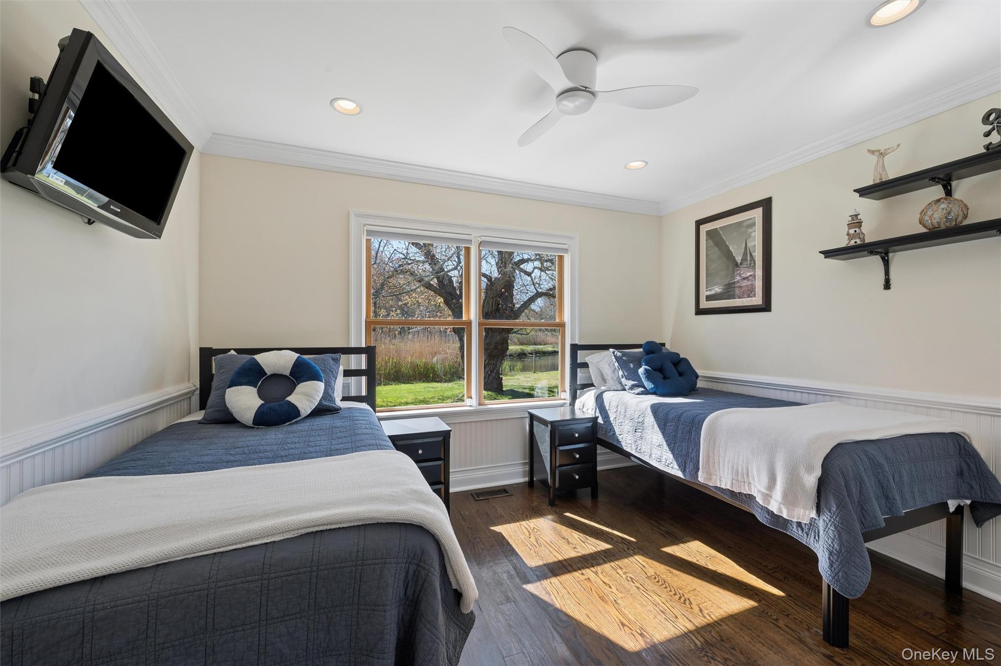 Single Family S Country Road  Suffolk County, NY 11960, MLS-994875-18