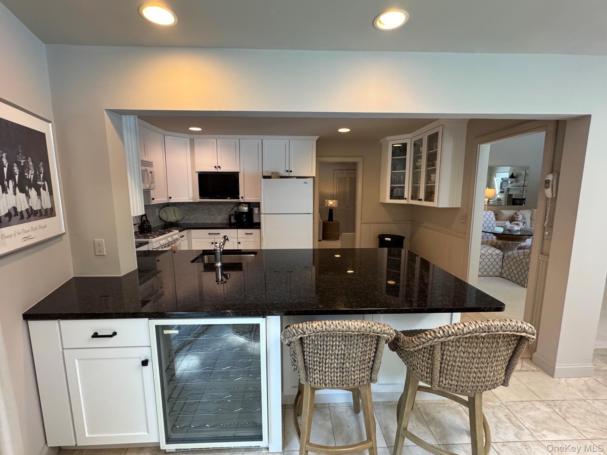Single Family Lakewood Lane  Suffolk County, NY 11959, MLS-994890-10