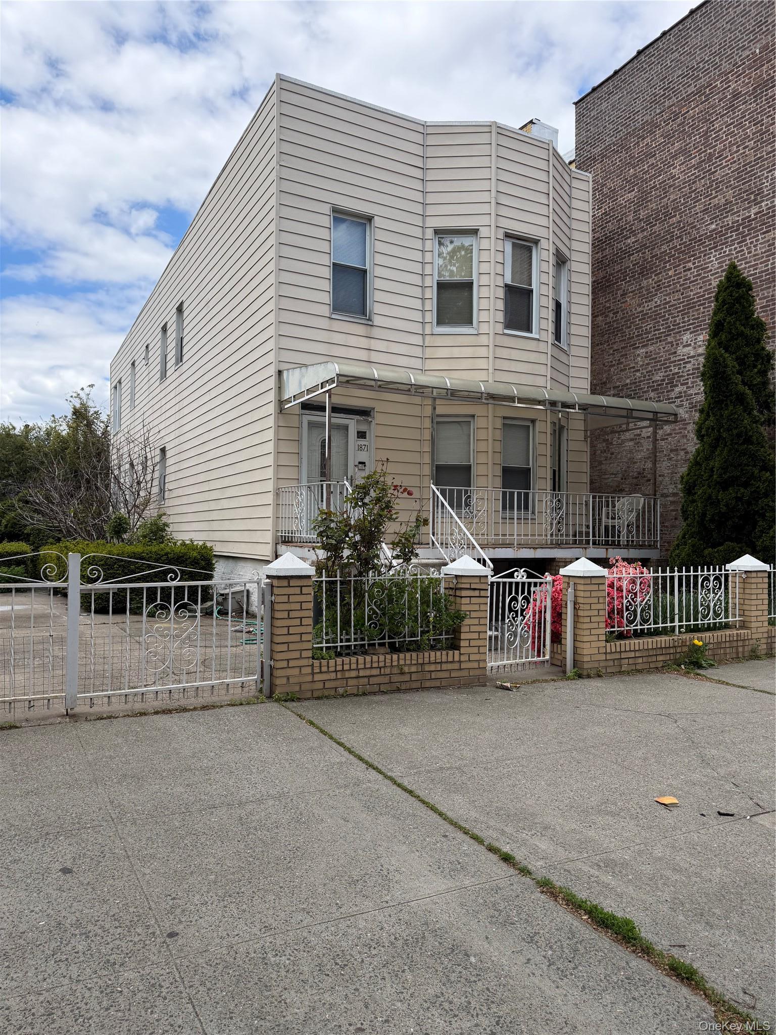 Single Family Matthews  Bronx, NY 10462, MLS-994900-2
