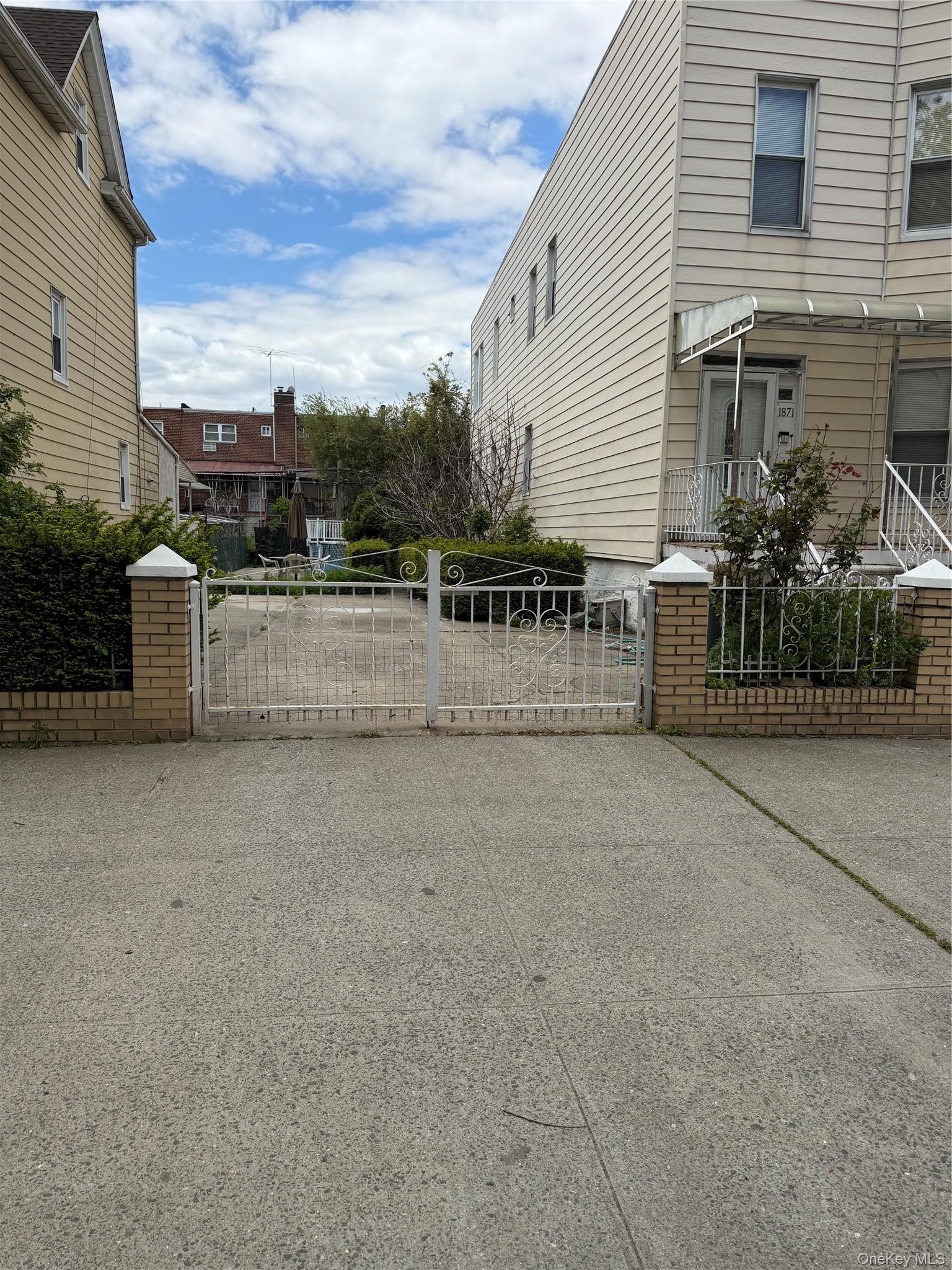 Single Family Matthews  Bronx, NY 10462, MLS-994900-3