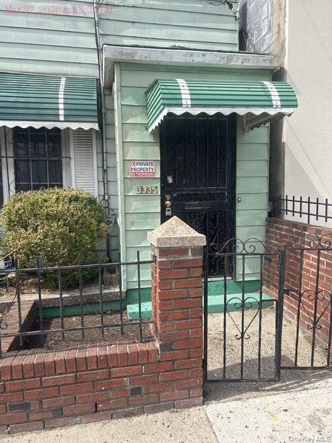 Single Family Hone  Bronx, NY 10469, MLS-994933-2