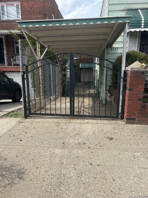 Single Family Hone  Bronx, NY 10469, MLS-994933-5