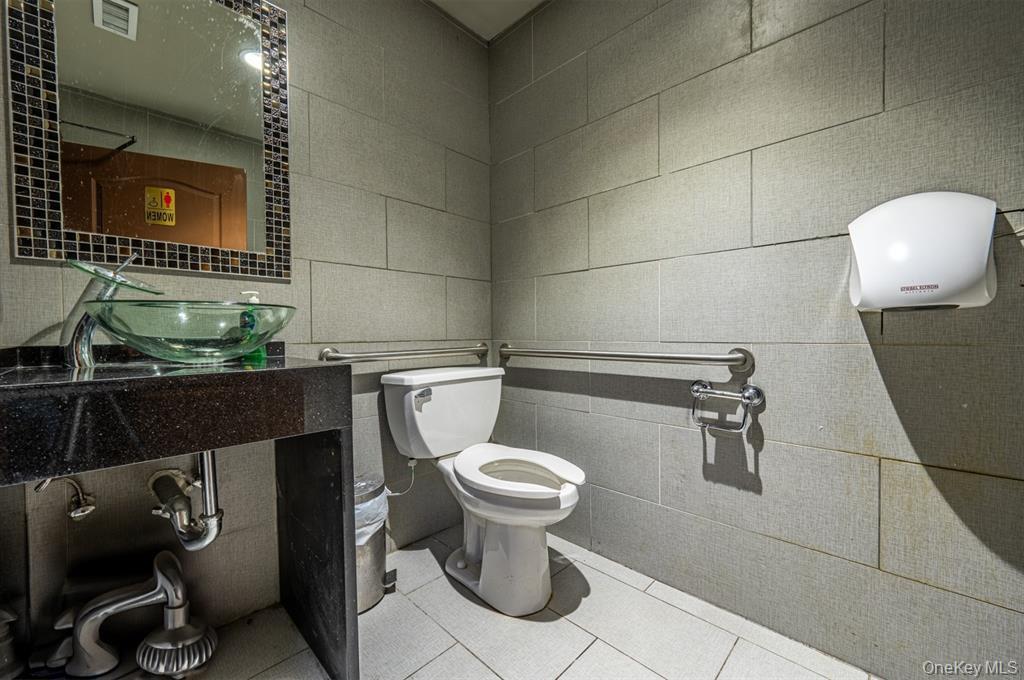 Commercial Sale Bronxdale  Bronx, NY 10462, MLS-994940-7